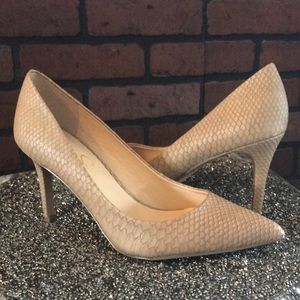Jessica Simpson Taupe Shoe